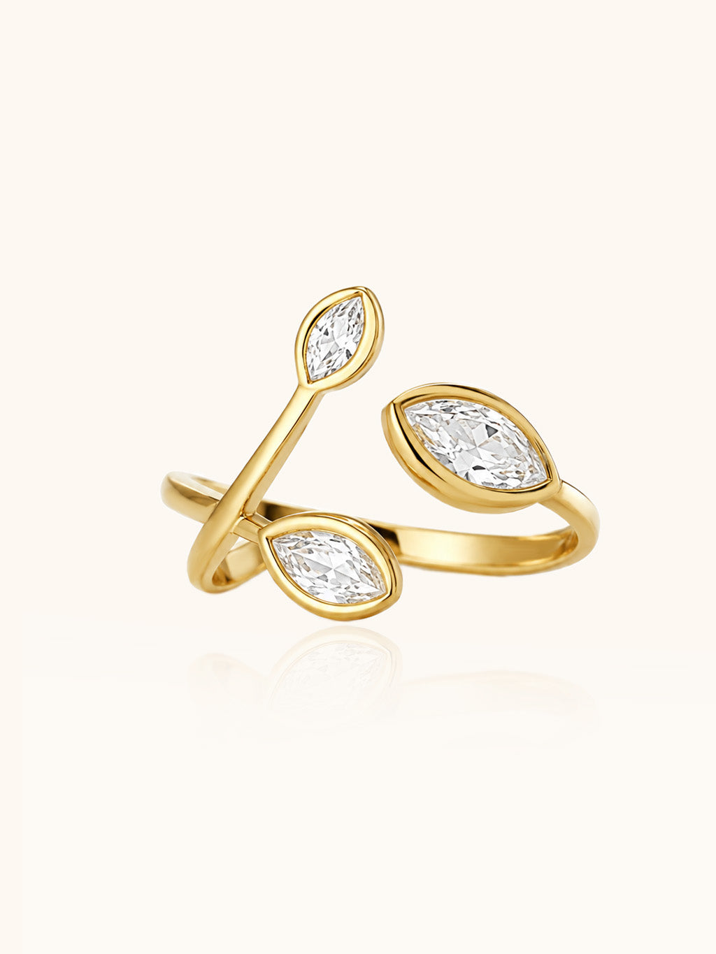 Goldener Blätter Ring mit drei Kristallen