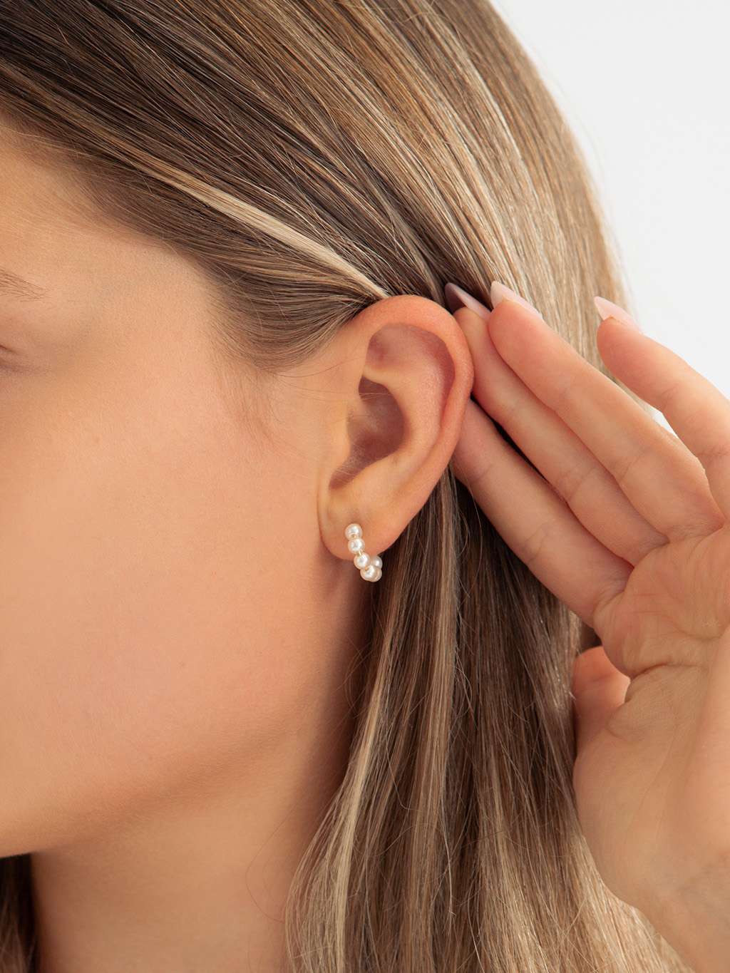 C Mini Pearl Ohrstecker Gold - Dorose | Wasserfester Schmuck, 18K vergoldet
