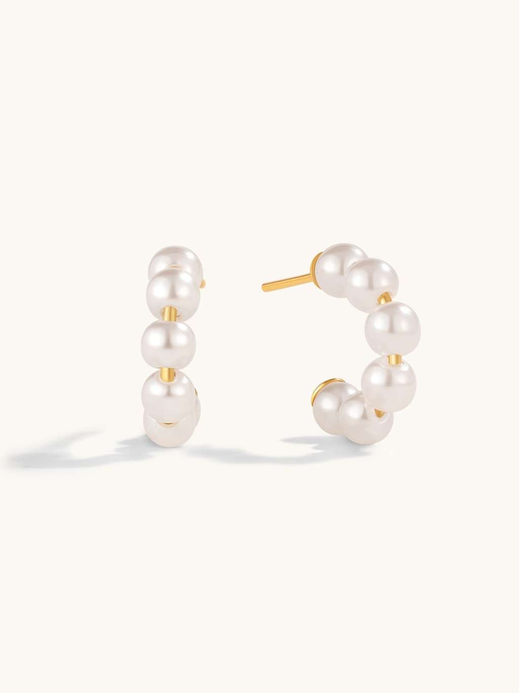 C Mini Pearl Ohrstecker Gold - Dorose | Wasserfester Schmuck, 18K vergoldet
