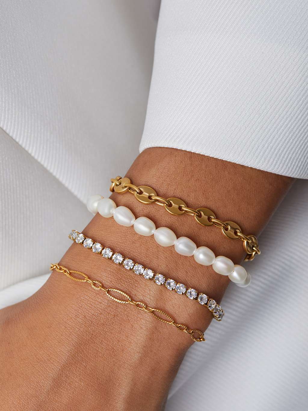 Classic Pearls Armband Gold - Dorose | Wasserfester Schmuck, 18K vergoldet