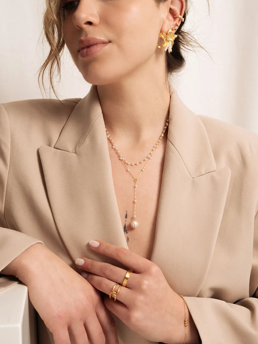Pearl Station Y-Kette Gold