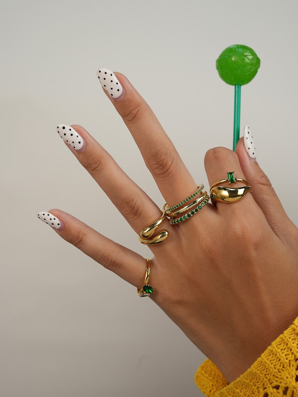 Emerald Triple Pave Infinity Ring Gold - Dorose | Wasserresistent, kein Verfärben