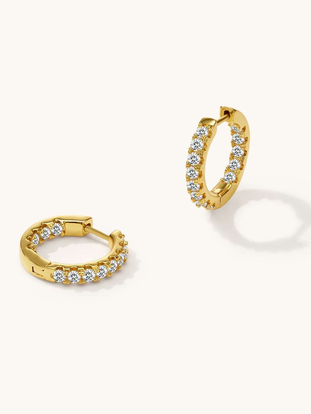Eternity Hoop Creolen Ohrringe Gold - Dorose | Wasserfester Schmuck, 18K vergoldet