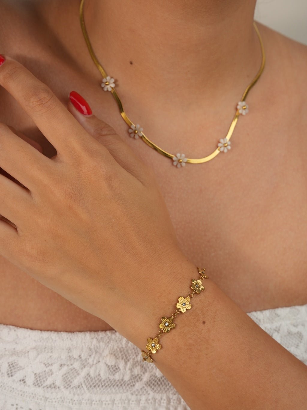 Exquisite Flower Armband Gold - Dorose | Wasserresistent, kein Verfärben