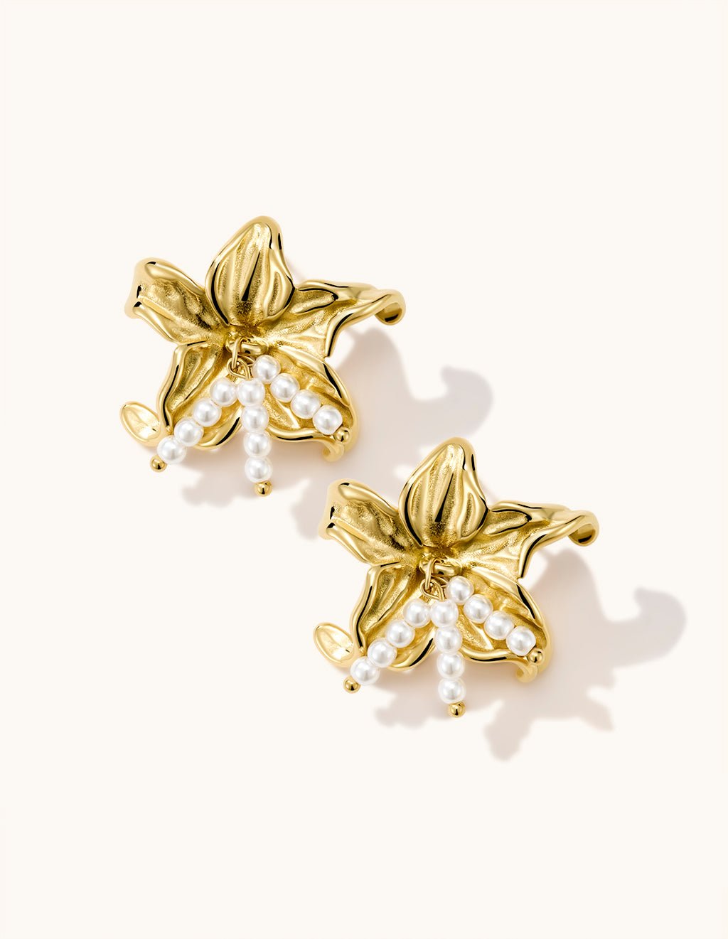 Flower and Pearl Ohrstecker Gold - Dorose | Wasserfester Schmuck, 18K vergoldet