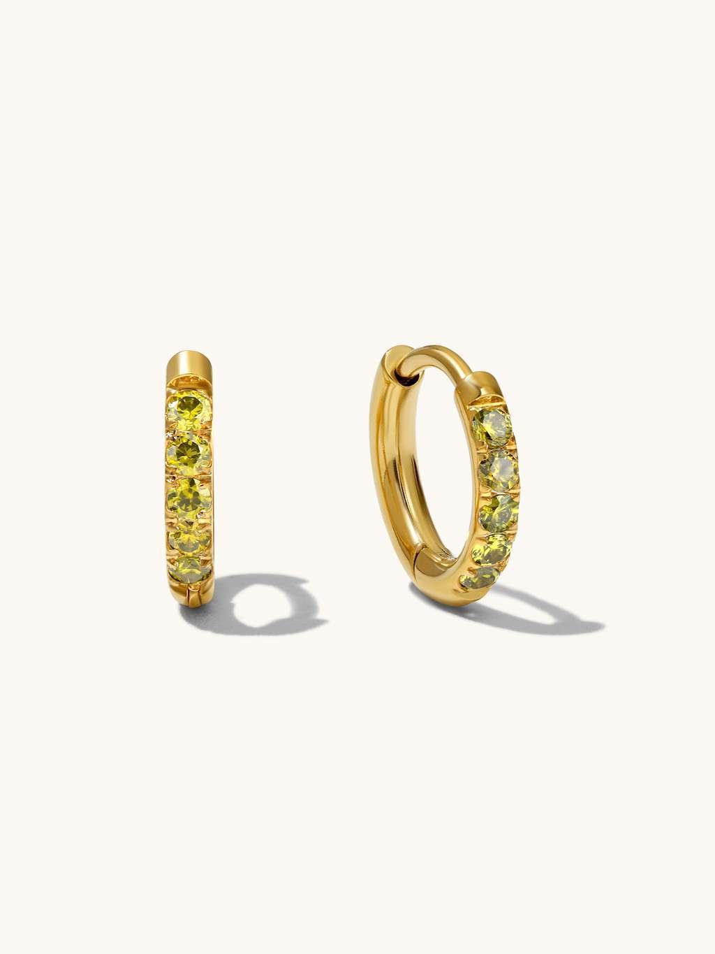 Glamour Kreolen mit Zirkonia Small 8mm Olive - Dorose | Wasserfester Schmuck, 18K vergoldet