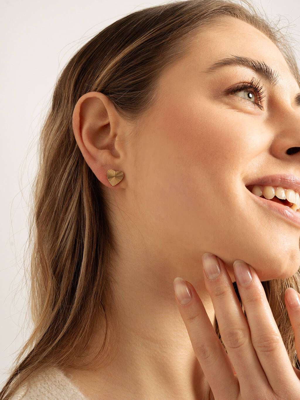 Heart Studs Ohrstecker Gold - Dorose | Wasserfester Schmuck, 18K vergoldet