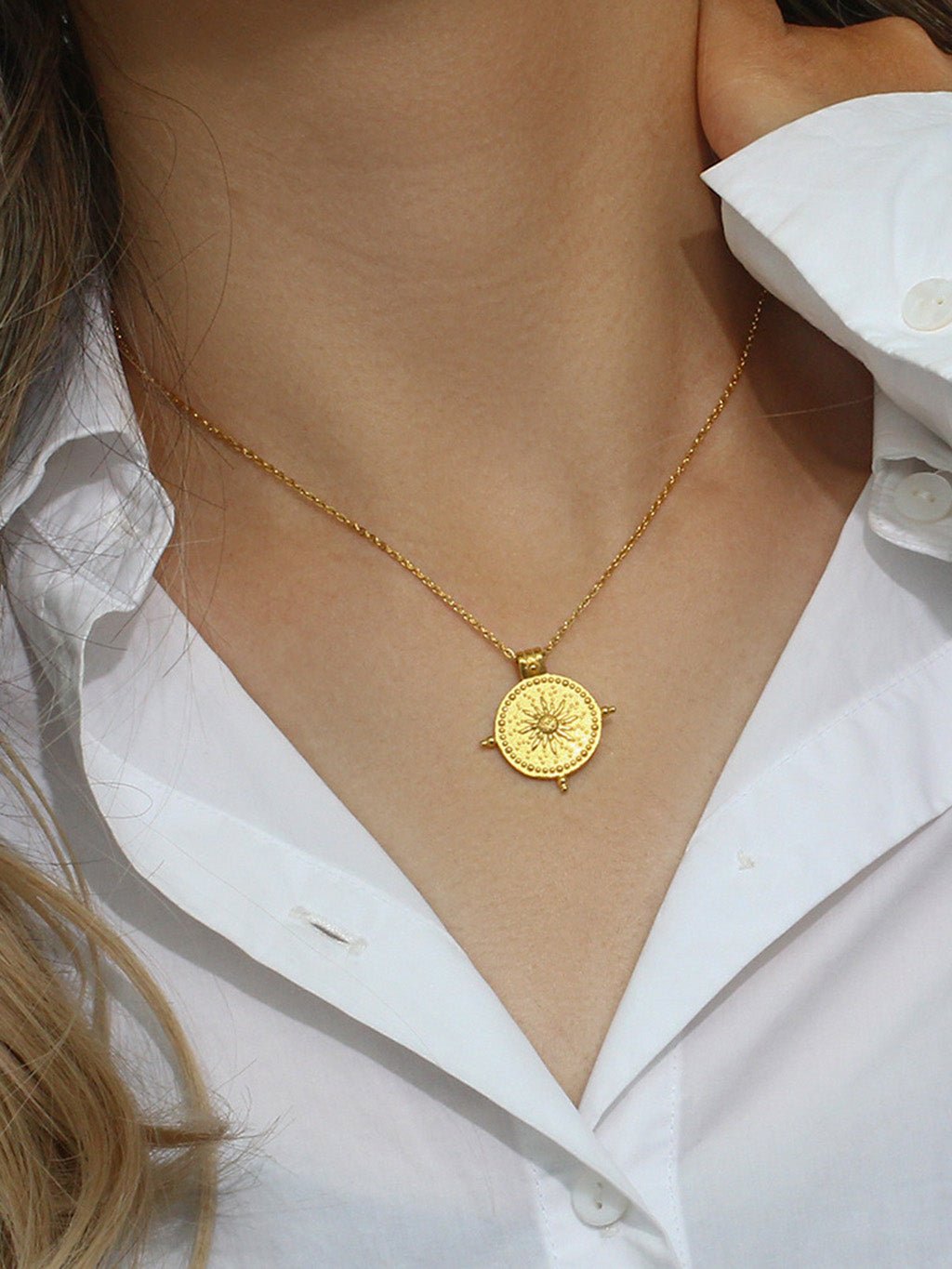 Kette mit Sonnenstrahlen Gold - Dorose | Wasserresistent, kein Verfärben