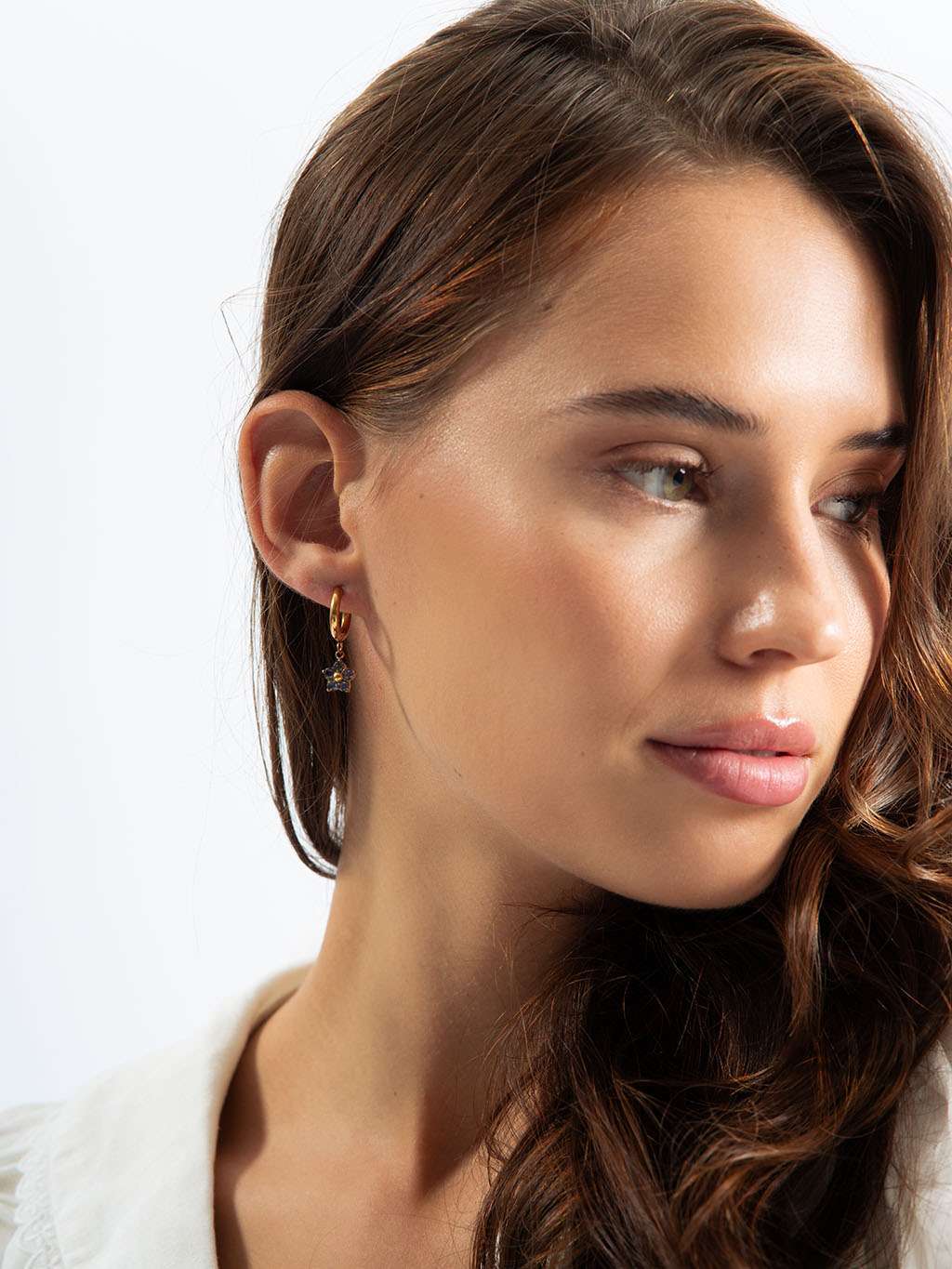 Little Flower Hoop Ohrringe Gold 10mm - Dorose | Wasserfester Schmuck, 18K vergoldet