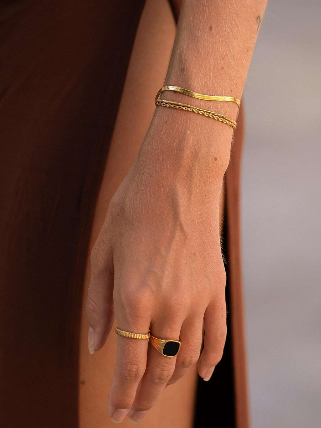 Loop Sleek Armband Gold - Dorose | Wasserfester Schmuck, 18K vergoldet