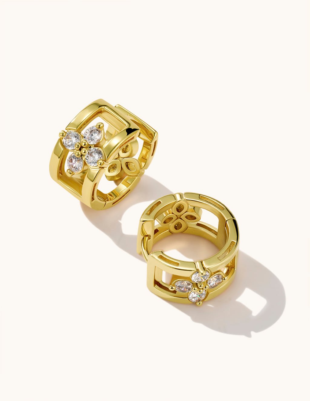 Lucky Hoop Ohrringe Gold - Dorose | Wasserfester Schmuck