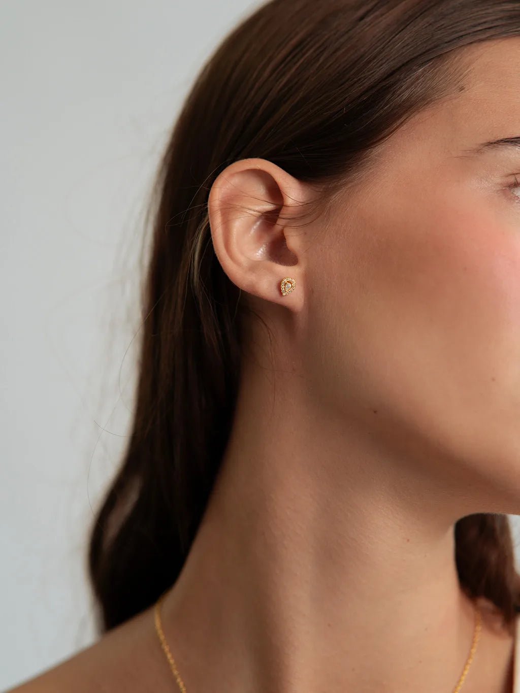 Malio Ohrstecker Gold - Dorose | Wasserfester Schmuck, 18K vergoldet