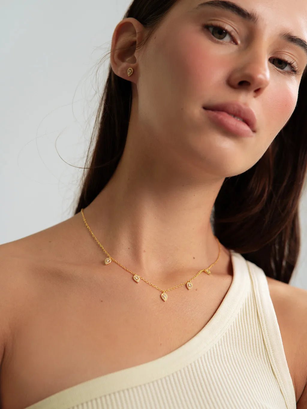 Malio Ohrstecker Gold - Dorose | Wasserfester Schmuck, 18K vergoldet