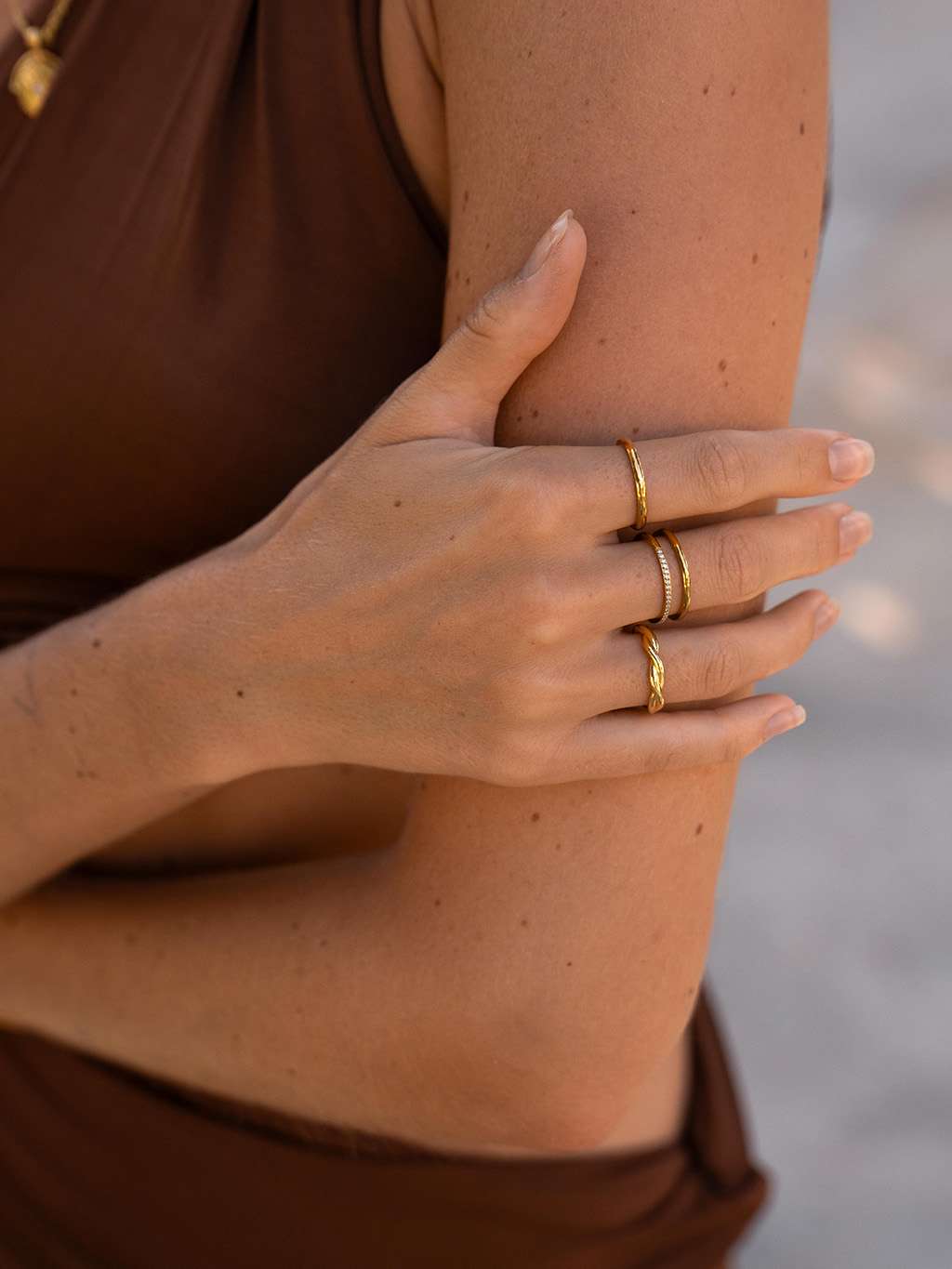 Minimalism Ring Gold & Silber 2mm - Dorose | Wasserfester Schmuck, 18K vergoldet