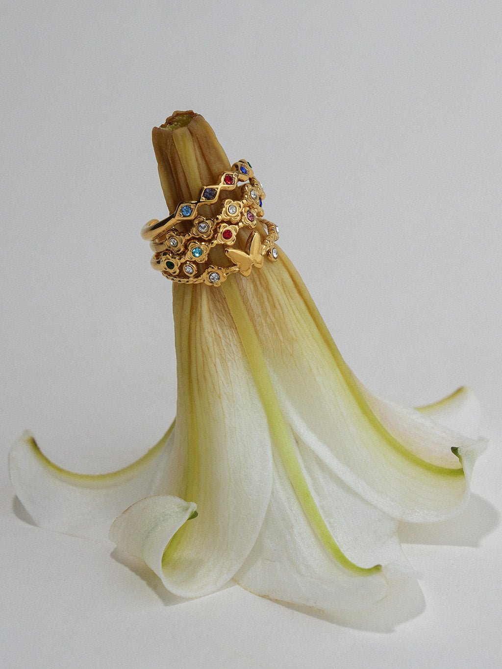 Offener Ring mit Farb - Zirkonia Gold - Dorose | Wasserresistent, kein Verfärben