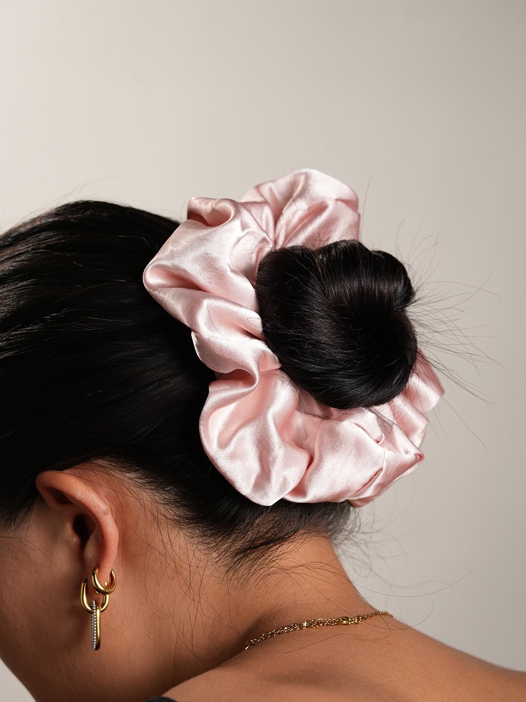 Pink Grace Scrunchie - Dorose | Wasserresistent, kein Verfärben