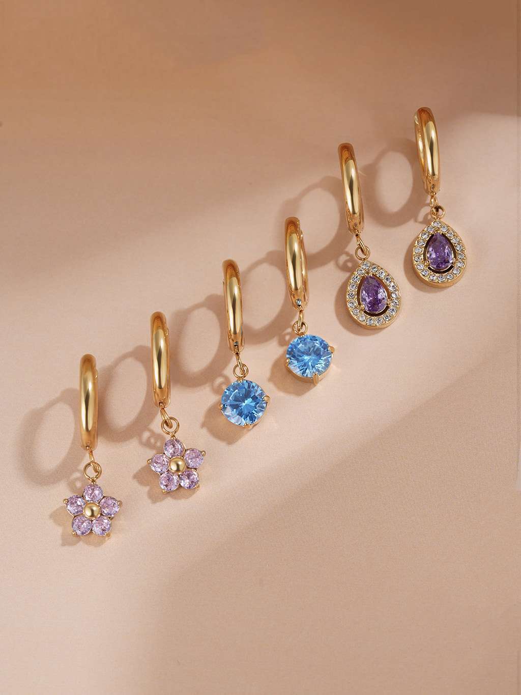 Pink Shining Flower Hoop Ohrringe Gold 10mm - Dorose | Wasserfester Schmuck, 18K vergoldet