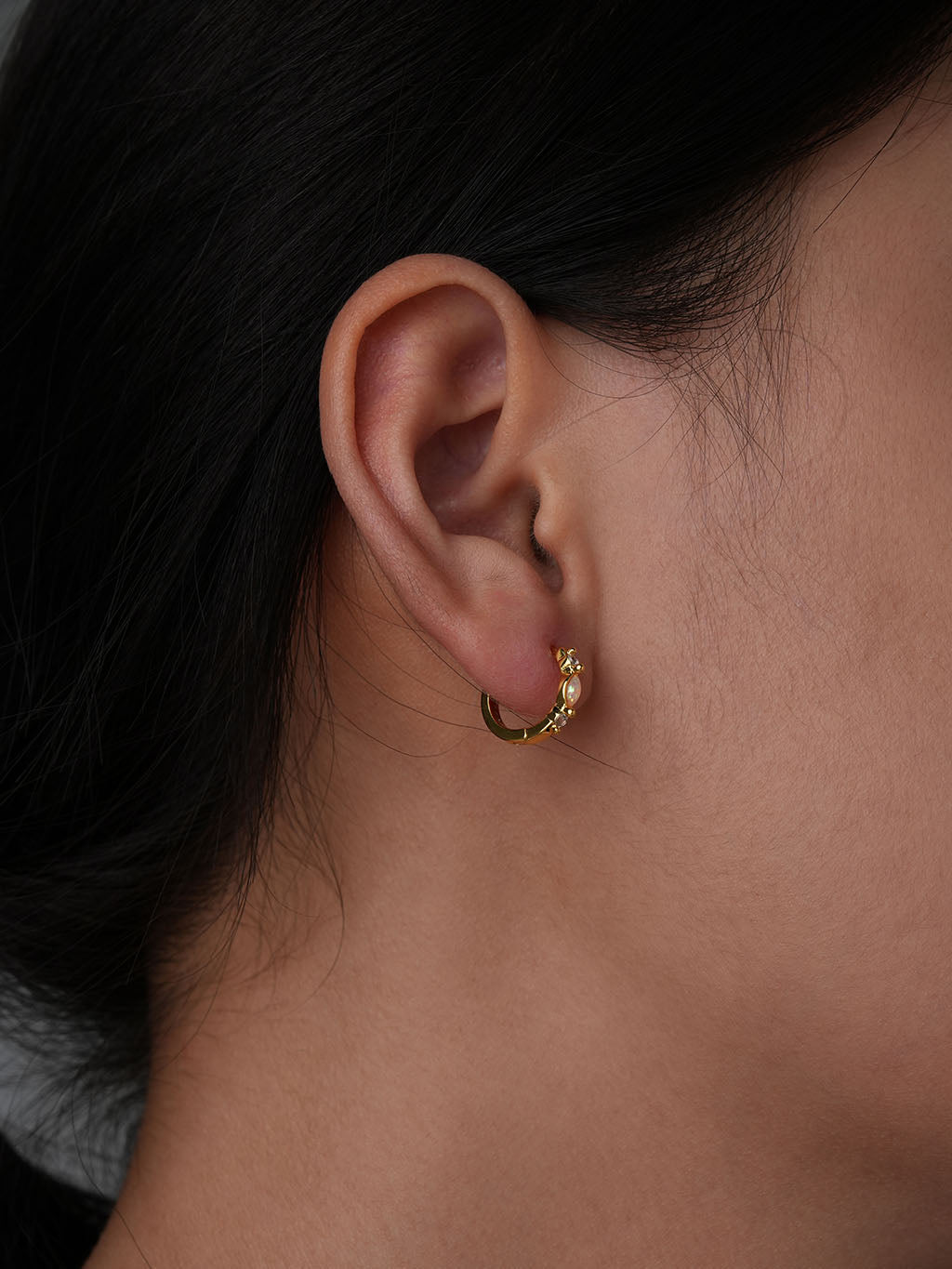 Rosé Licht Creolen Gold mit Zirkonia - Dorose | Wasserresistent, kein Verfärben
