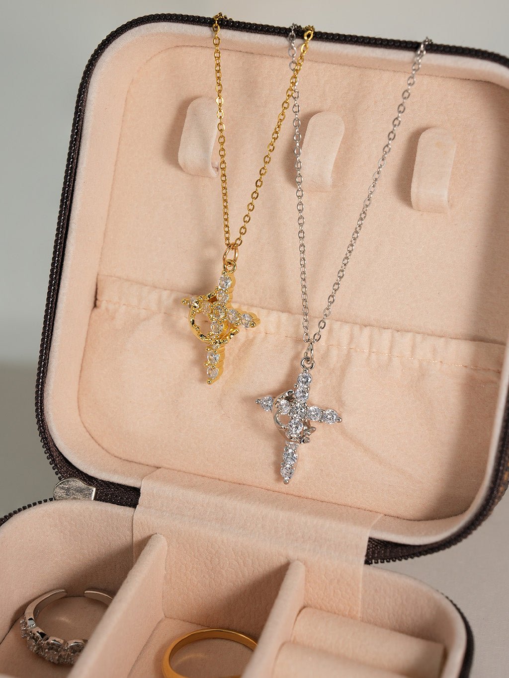 Rotating Cross Kette Gold Silber - Dorose | Wasserresistent, kein Verfärben