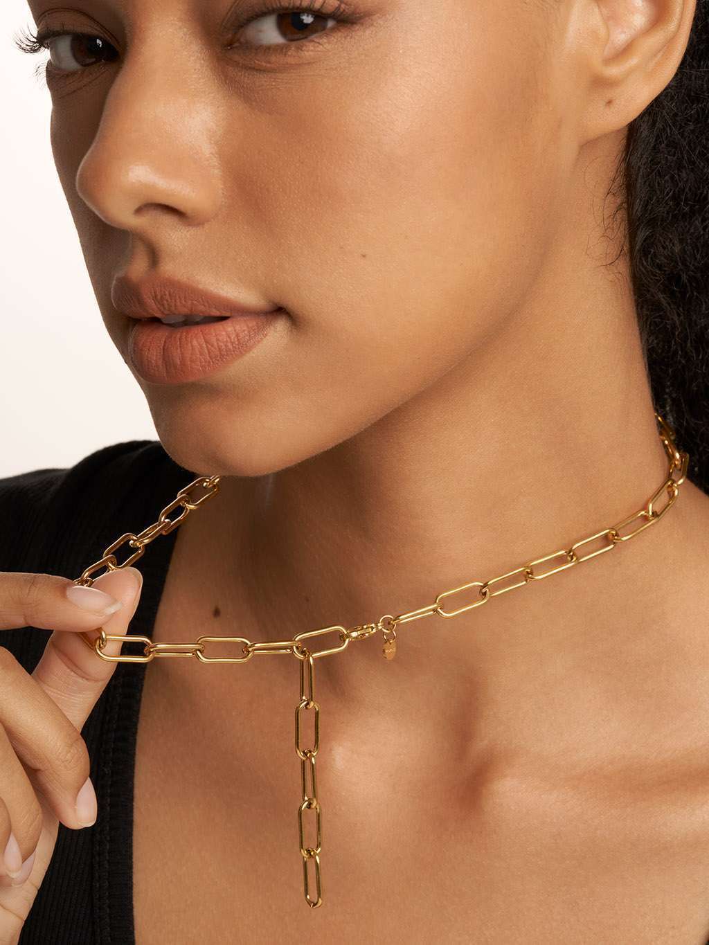 Seldom Y - Halskette & Armband Schmuck Set - Dorose | Wasserfester Schmuck, 18K vergoldet