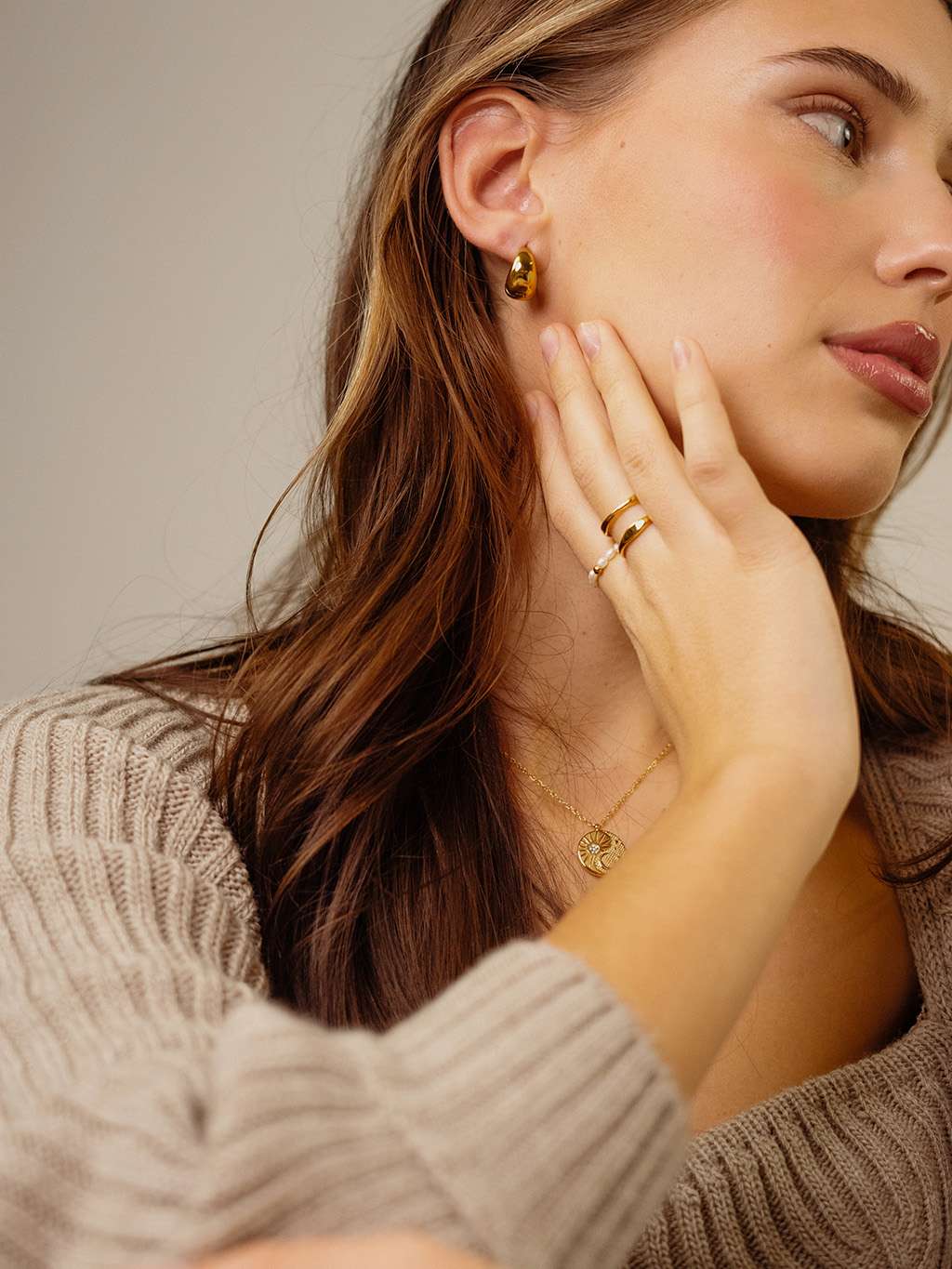 Sonne und Mond Anhänger Halskette Gold - Dorose | Wasserfester Schmuck, 18K vergoldet