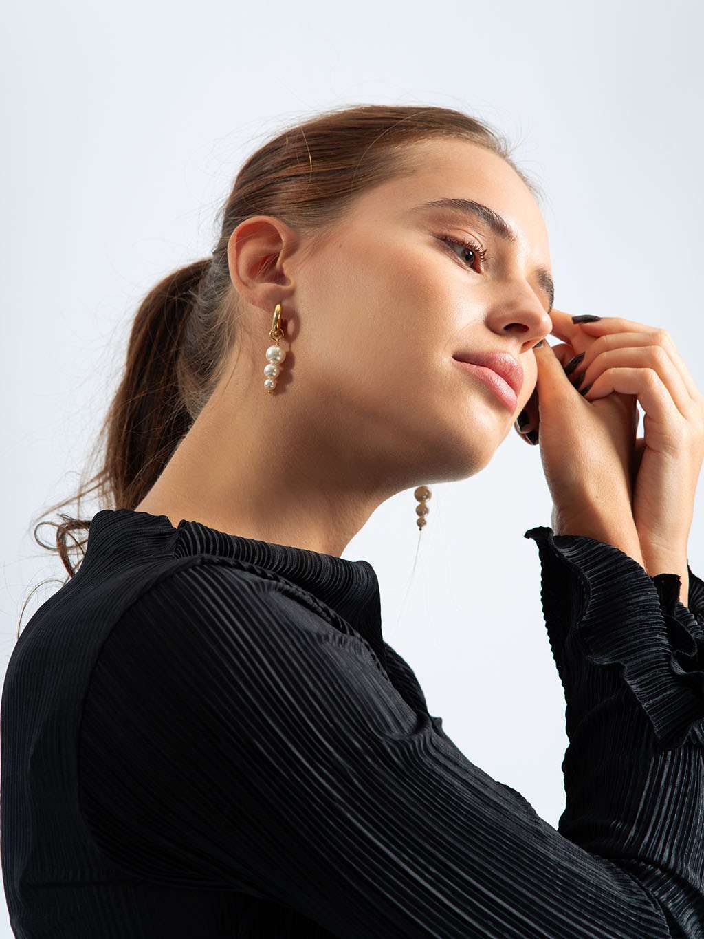 Three Pearl Hoop Ohrringe Gold - Dorose | Wasserfester Schmuck, 18K vergoldet