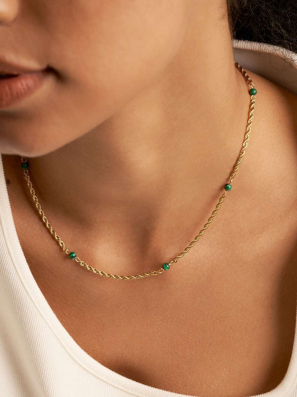 Verdrehte Pfauenstein - Halskette - Dorose | Wasserfester Schmuck, 18K vergoldet