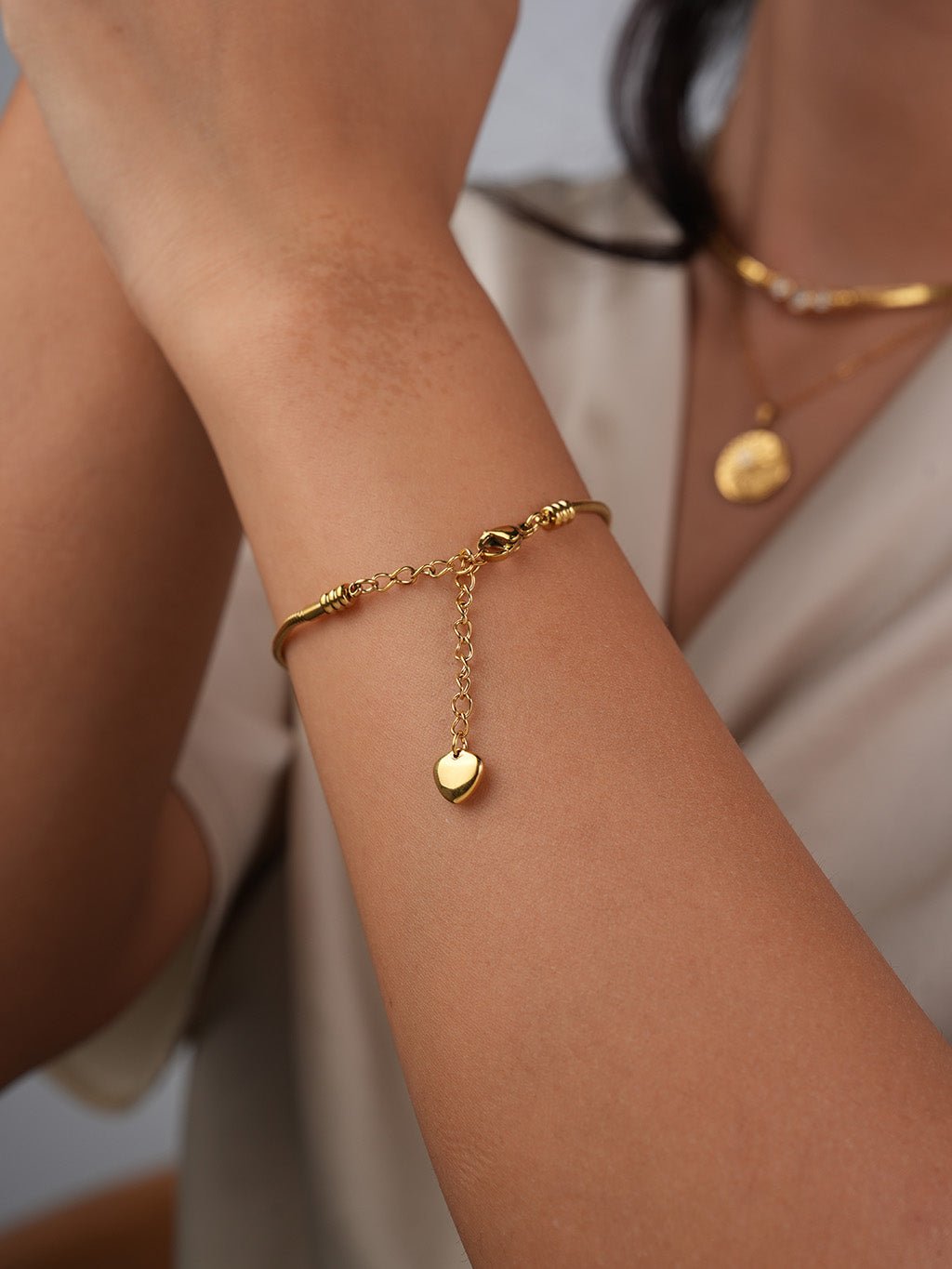 Verstellbares Damen - Armband mit Herz - Anhänger - Dorose | Wasserresistent, kein Verfärben