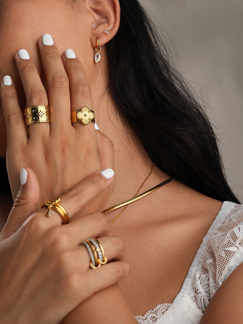 Verzierter Ring mit Zirkonia Gold - Dorose | Wasserresistent, kein Verfärben
