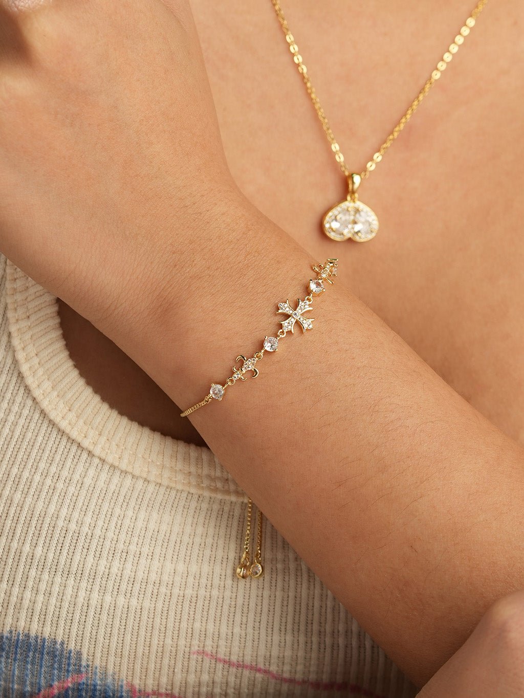Vintage Cross Armband Gold - Dorose | Wasserresistent, kein Verfärben