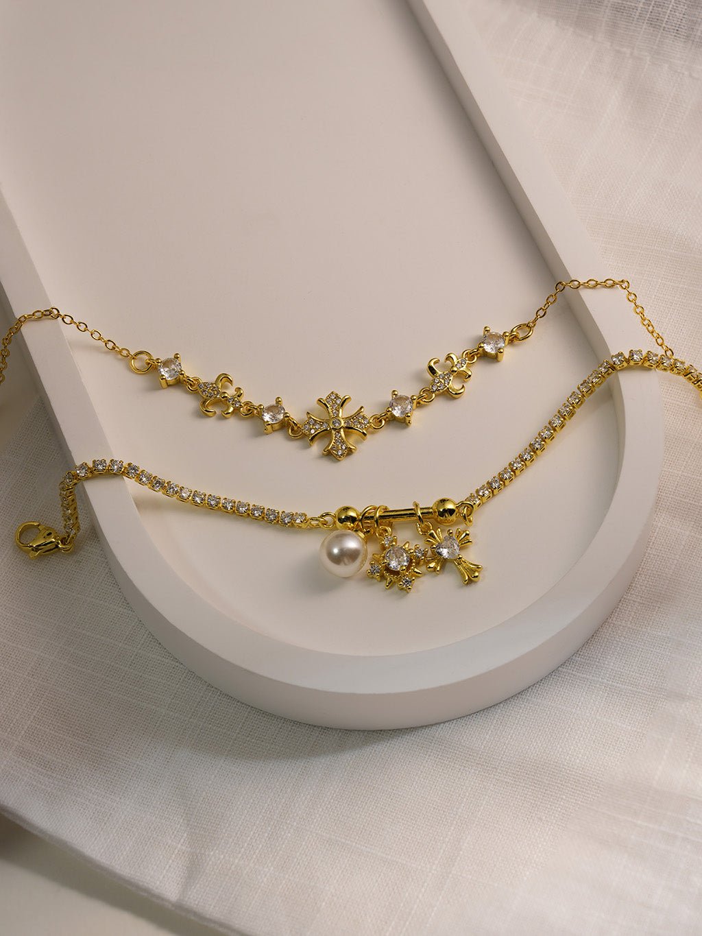 Vintage Cross Armband Gold - Dorose | Wasserresistent, kein Verfärben