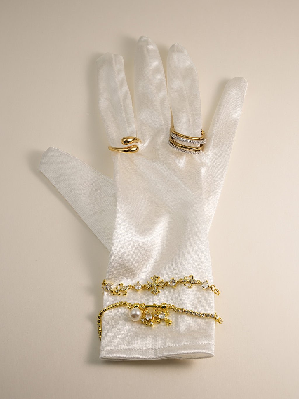 Vintage Cross Armband Gold - Dorose | Wasserresistent, kein Verfärben