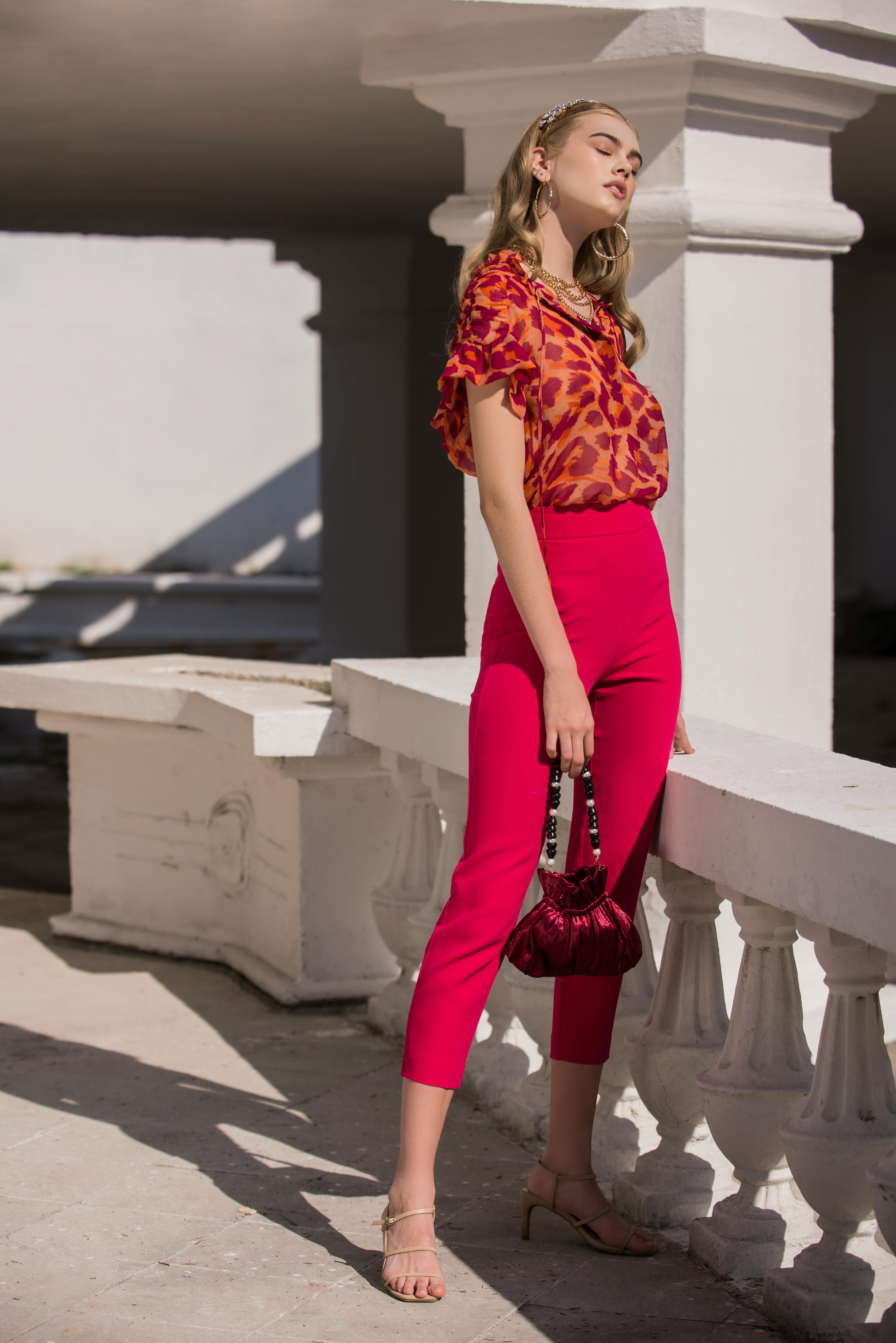 Rouge Pants: Der Hosentrend, der Frühling 2026 richtig rot macht - Dorose | Wasserresistent, kein Verfärben