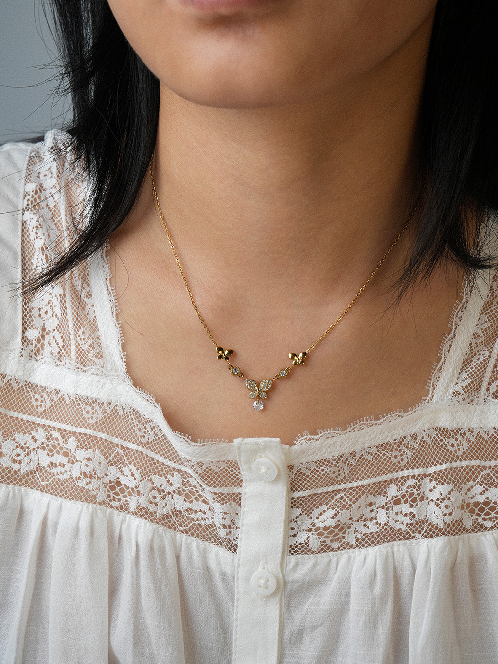 Elegante Schmetterling Halskette Gold mit Zirkonia
