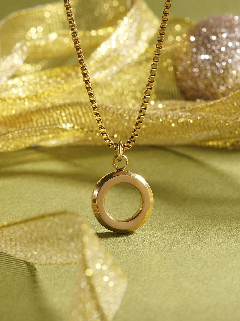 Buchstabe O Halskette Gold - Dorose | Wasserfester Schmuck, 18K vergoldet