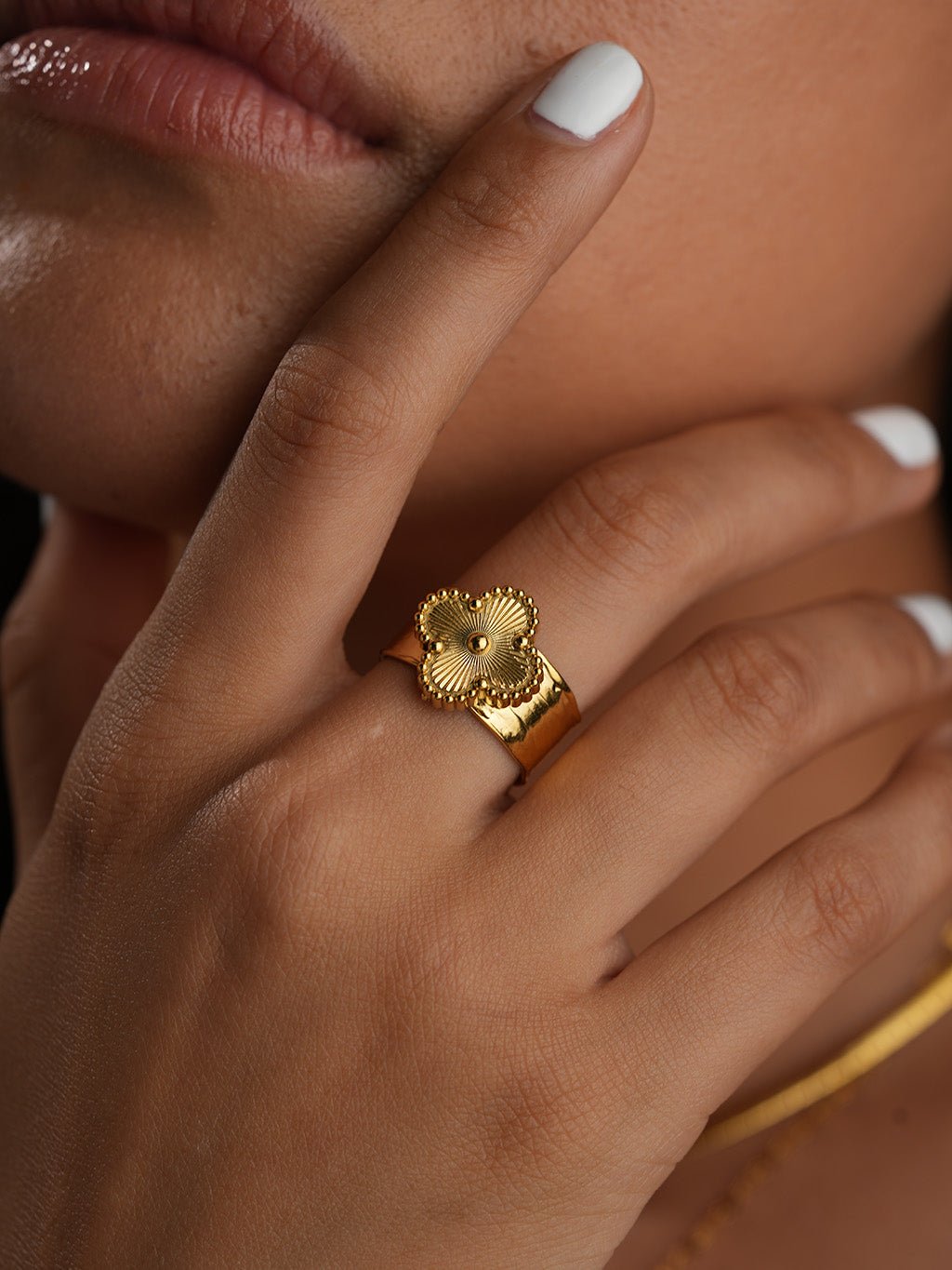 Dainty Clover Ring Gold - Dorose | Wasserresistent, kein Verfärben