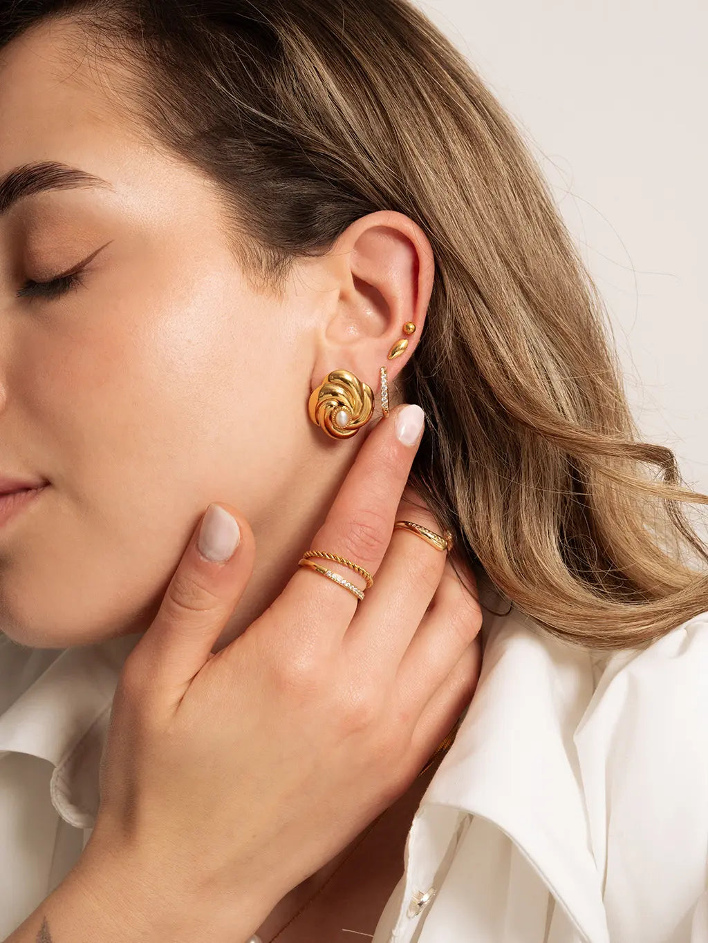 Flower Pearl Ohrstecker Gold