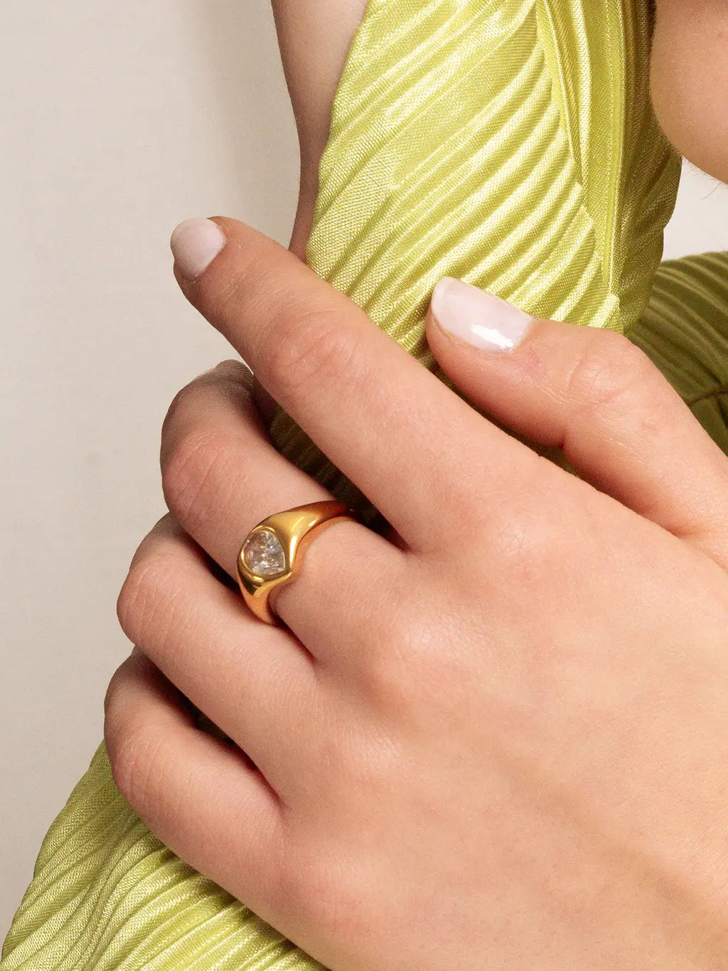 Tear Drop Ring Gold