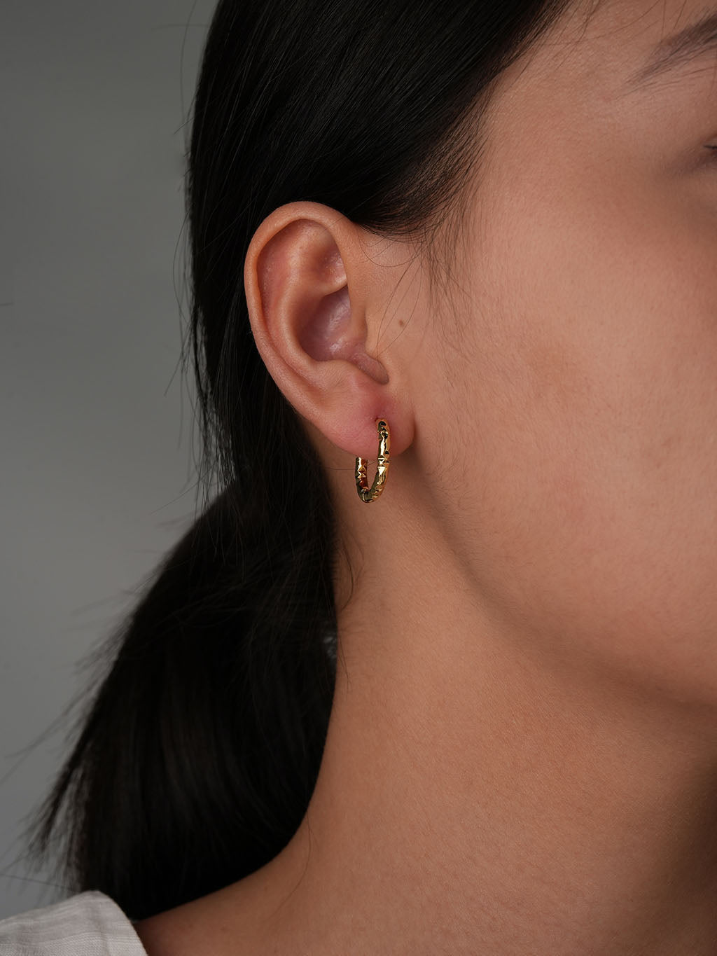 Facetten Oval Creolen Gold - Dorose | Wasserresistent, kein Verfärben
