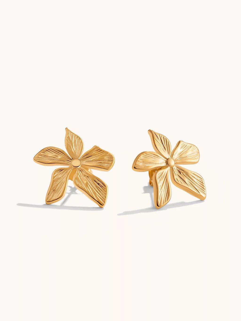 Flower Ohrstecker Gold - Dorose | Wasserfester Schmuck, 18K vergoldet