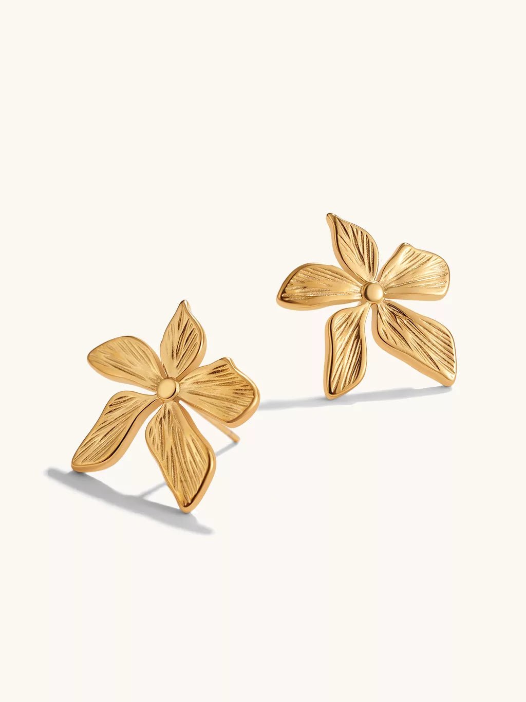 Flower Ohrstecker Gold - Dorose | Wasserfester Schmuck, 18K vergoldet