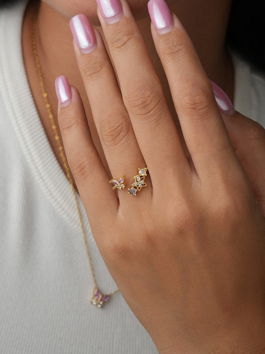 Goldener Schmetterlingsring mit Zirkonia - Dorose | Wasserresistent, kein Verfärben