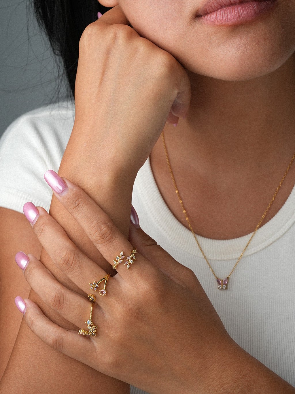 Goldener Schmetterlingsring mit Zirkonia - Dorose | Wasserresistent, kein Verfärben