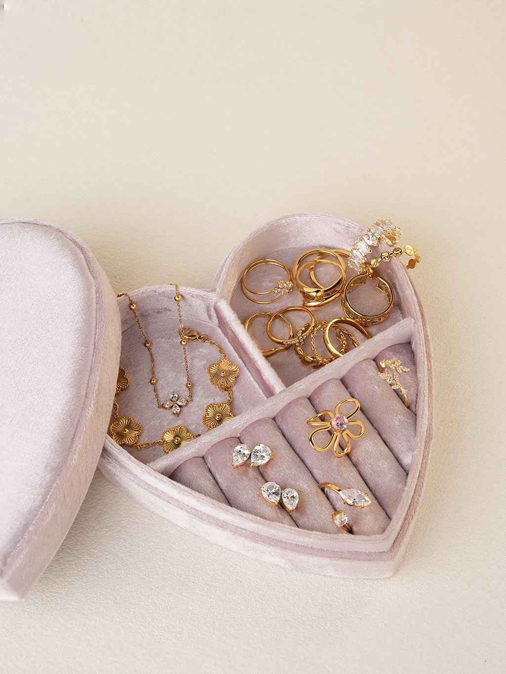 Herz Schmuckkästchen Rosa aus Samt – Schmuckbox für Ringe, Ohrringe und Halsketten, Kompakte Schmuckaufbewahrung - Dorose | Wasserresistent, kein Verfärben