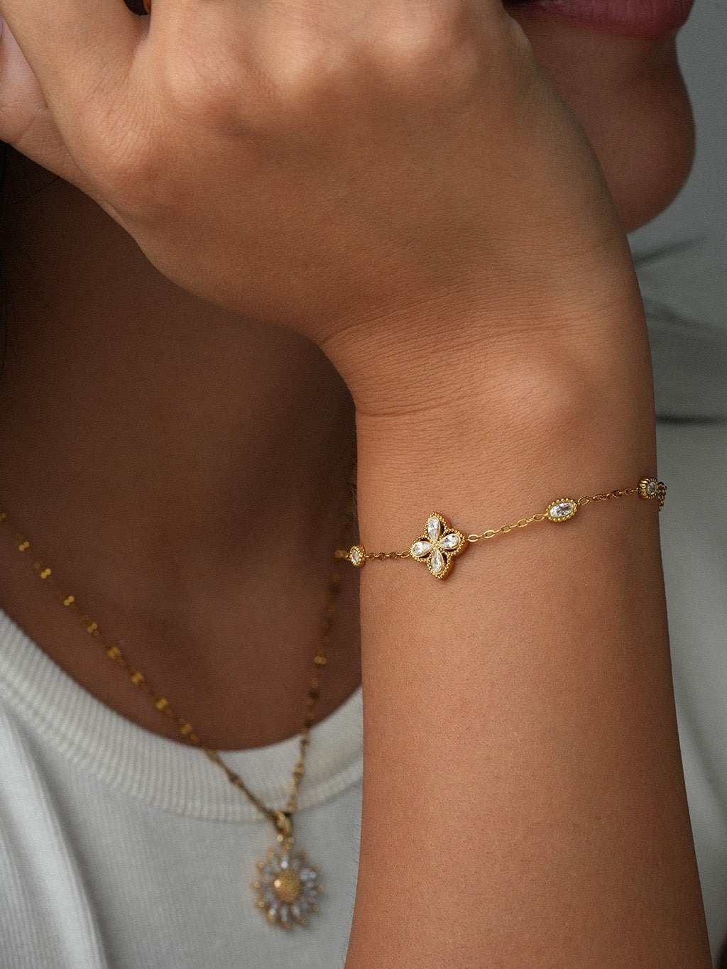 Kleeblatt Zirkonia Armband Gold - Dorose | Wasserresistent, kein Verfärben