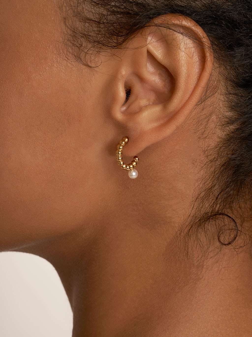 Ohrstecker mit Pearl Gold - Dorose | Wasserfester Schmuck, 18K vergoldet