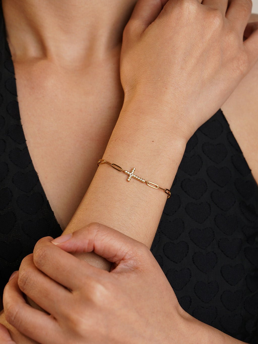 Paperclip - Kreuz Armband mit Zirkonia - Dorose | Wasserresistent, kein Verfärben