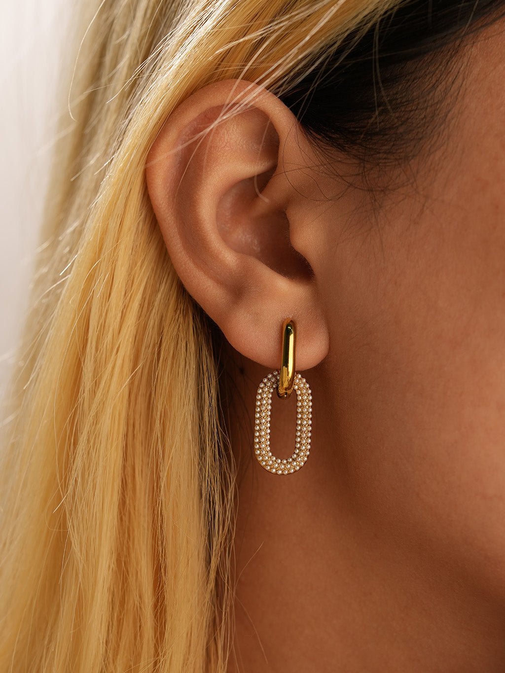 Pearl Dangle Ohrringe Gold - Dorose | Wasserresistent, kein Verfärben