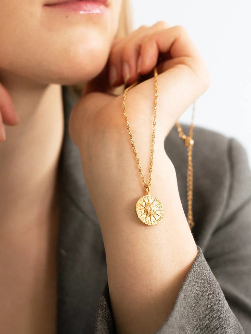 Sonne Halskette Gold - Dorose | Wasserfester Schmuck, 18K vergoldet