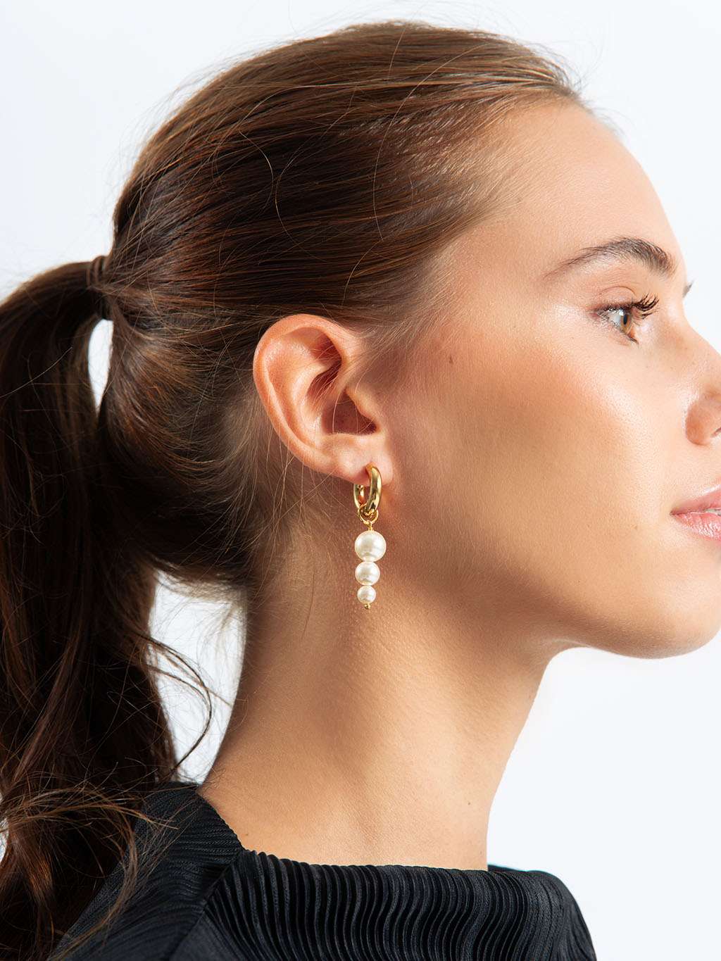 Three Pearl Hoop Ohrringe Gold - Dorose | Wasserfester Schmuck, 18K vergoldet
